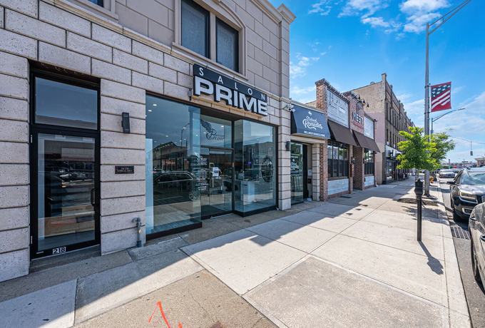 Retail storefront maintenance on Long Island